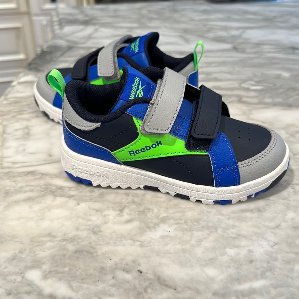 Reebok toddler sneakers size 10